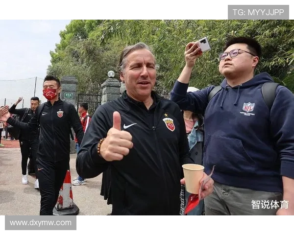 国家队备战世界杯预选赛新帅首秀曝光战术引热议球迷期待未来表现